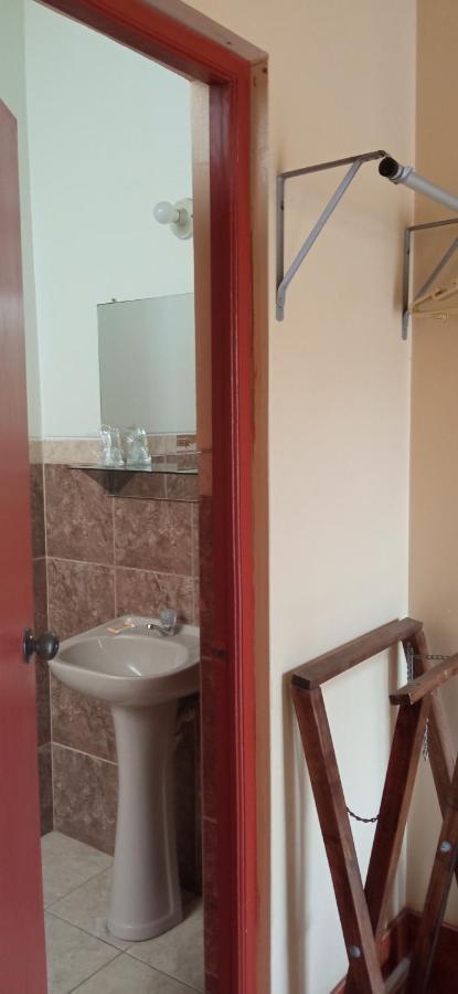 Motel Sahara Suites بارانكا المظهر الخارجي الصورة
